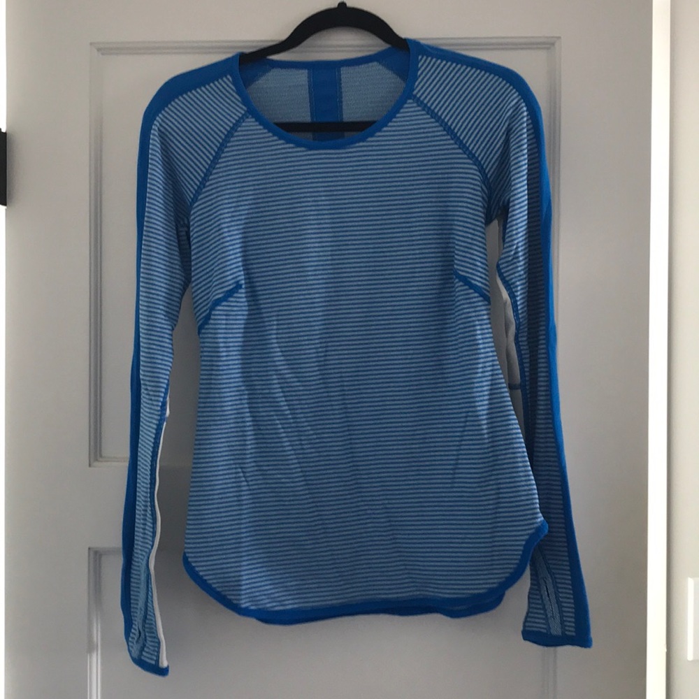 Lululemon athletic long sleeve top